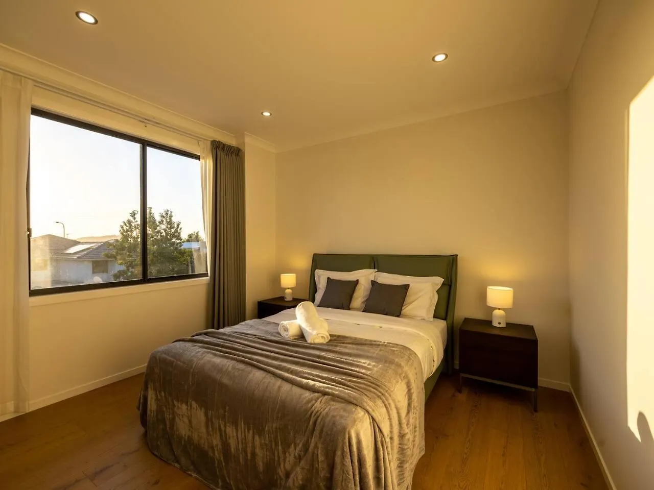 Brand New 5B Luxury Modern Dream House At Rochedale Villa Australia
