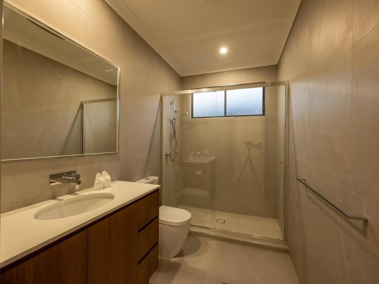 Holiday home Brand New 5B Luxury Modern Dream House At Rochedale Villa
