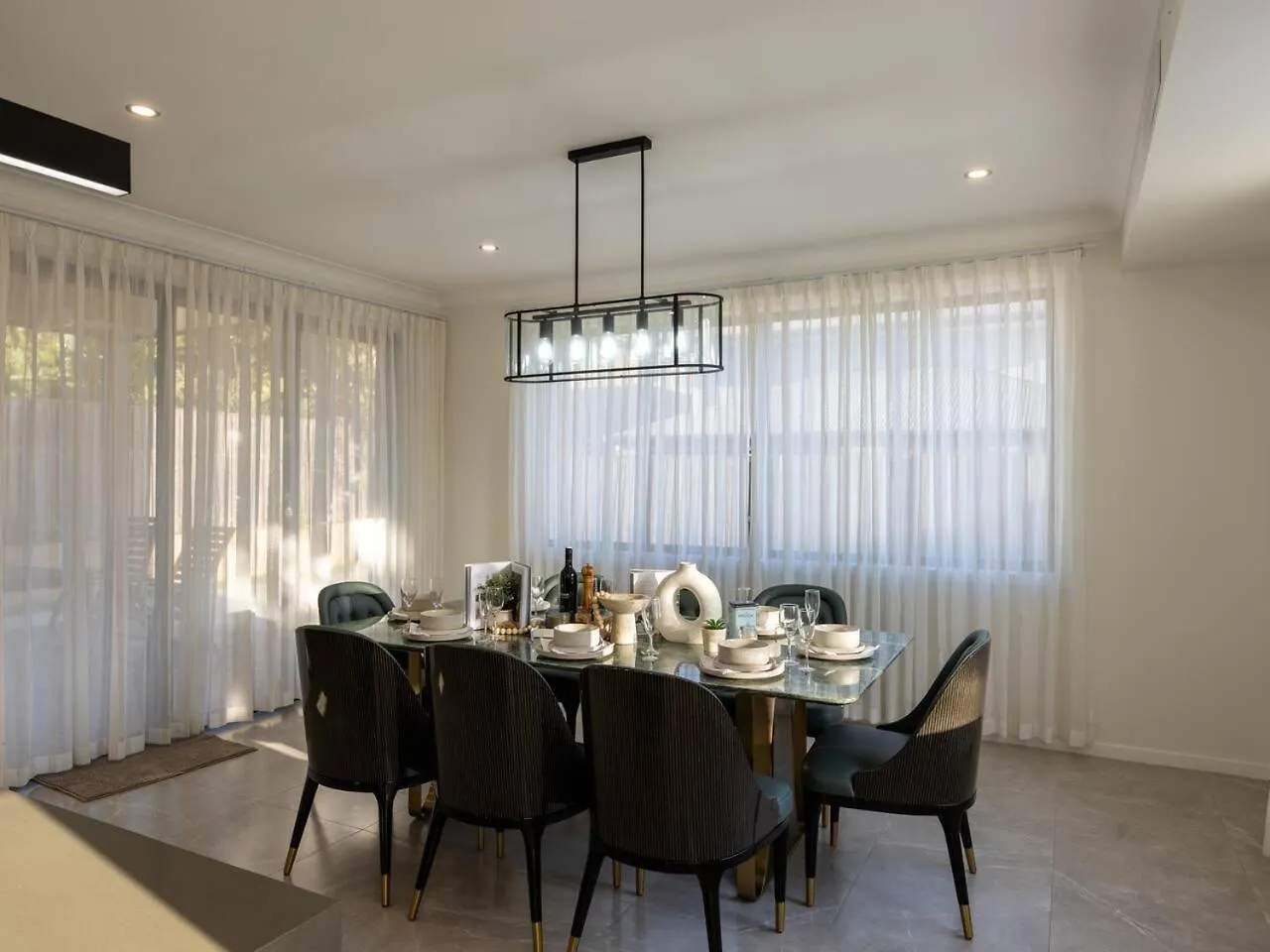 Brand New 5B Luxury Modern Dream House At Rochedale Villa Australia