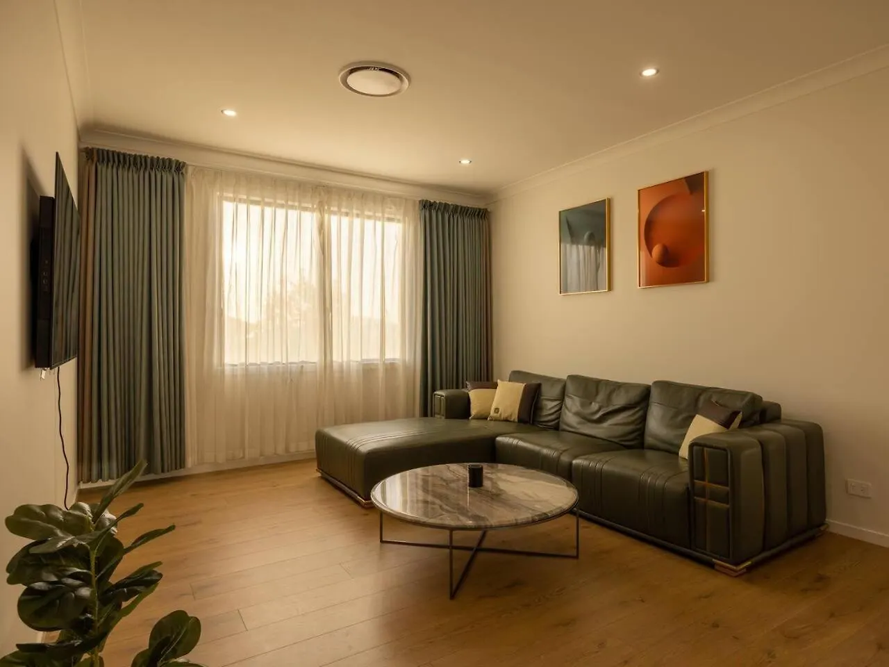 Holiday home Brand New 5B Luxury Modern Dream House At Rochedale Villa Australia